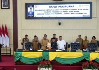 Wali Kota Medan, Rico Tri Putra Bayu Waas, sampaikan pencabutan Perda Lembaga Kemasyarakatan ke DPRD