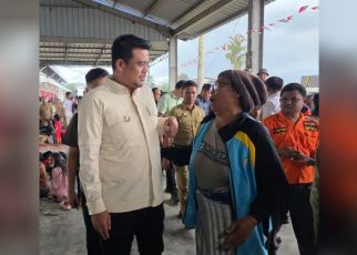 Gubernur Sumut, Bobby Nasution, kunjungi pengungsi erupsi Gunung Sinabung