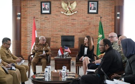 Wakil Gubernur Sumatera Utara, Surya, terima kunjungan Konsul AS untuk Sumatera, Lisa Podolny