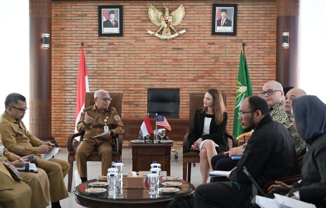 Wakil Gubernur Sumatera Utara, Surya, terima kunjungan Konsul AS untuk Sumatera, Lisa Podolny