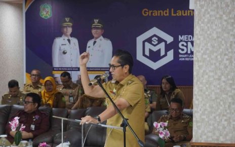 Wali Kota Medan, Rico Tri Putra Bayu Waas, luncurkan Smart Court
