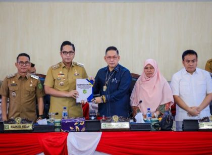 Wali Kota Medan, Rico Tri Putra Bayu Waas, sampaikan P-APBD 2026 ke DPRD