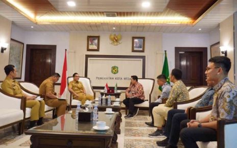 Wali Kota Medan, Rico Tri Putra Bayu Waas, terima kunjungan Direksi PT. KIM