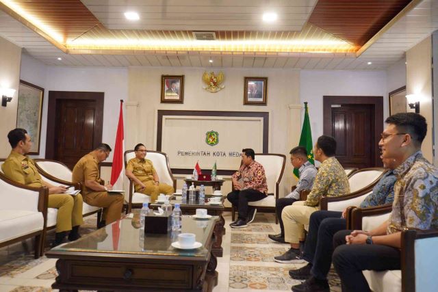 Wali Kota Medan, Rico Tri Putra Bayu Waas, terima kunjungan Direksi PT. KIM