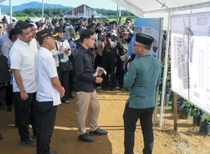 Wapres, Gibran Rakabuming Raka, kunjungi Huntap Desa Napa Tapsel 1