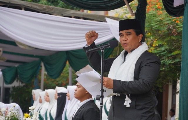 Aspem Setdakota Medan, Muhammad Sofyan, pimpin upacara peringatan Hari Santri 2026