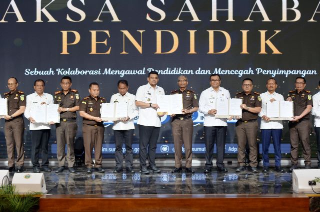 Gubernur Sumut, Bobby Nasution & KDh di Sumut tandatangani MoU dengan Kejatisu