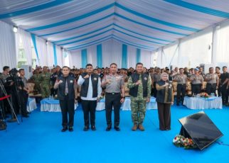 Gubernur Sumut, Bobby Nasution, bersama Kapolri dan Forkopimda di Belawan