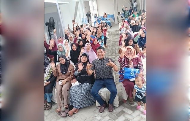 Ketua Fraksi PAN-Perindo DPRD Medan, T. Bahrumsyah, foto bersama usai Sosper X TA 2026 di Sicanang
