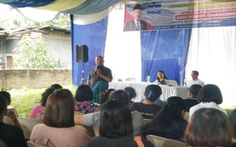 Wakil Ketua Fraksi Partai Demokrat DPRD Medan, Dodi Robert Simangunsong, gelar Wasbang di Medan Amplas
