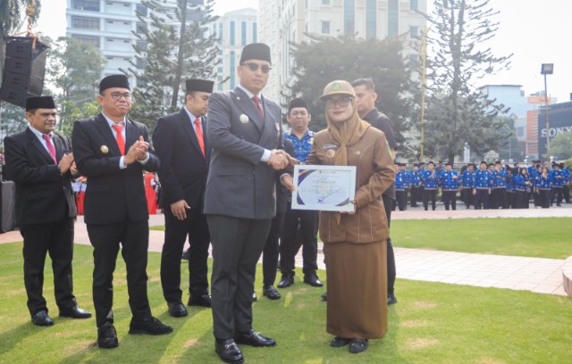 Wali Kota Medan, Rico Tri Putra Bayu Waas, beri apresiasi Kepling berintegritas