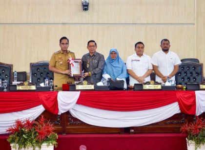 Wali Kota Medan, Rico Tri Putra Bayu Waas, sampaikan tanggapannya atas penjelasan DPRD terhadap Ranperda Perubahan Perda No. 5 tahun 2015
