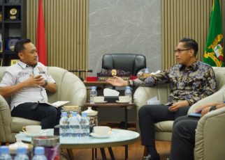 Wali Kota Medan, Rico Tri Putra Bayu Waas, terima audiensi KONI Kota Medan
