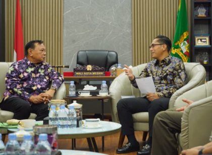 Wali Kota Medan, Rico Tri Putra Bayu Waas, terima audiensi panitia pengadaan tanah kuburan Medan Johor