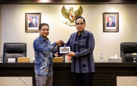 Wali Kota Medan, Rico Tri Putra Bayu Waas, terima kunjungan Dubes Malaysia untuk Indonesia, Dato' Muzafar Shah Mustafa