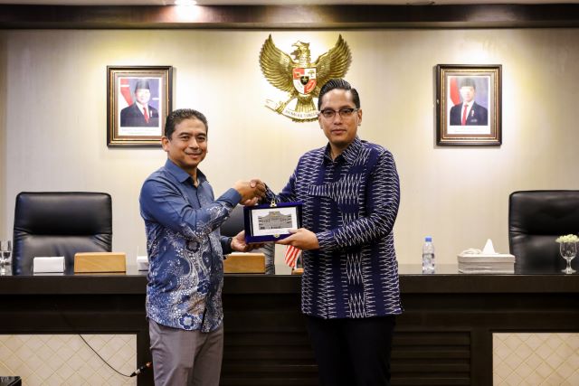 Wali Kota Medan, Rico Tri Putra Bayu Waas, terima kunjungan Dubes Malaysia untuk Indonesia, Dato' Muzafar Shah Mustafa